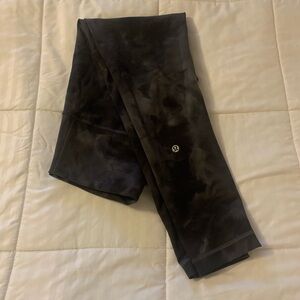 Black/Grey Lululemon Wunder Train Leggings